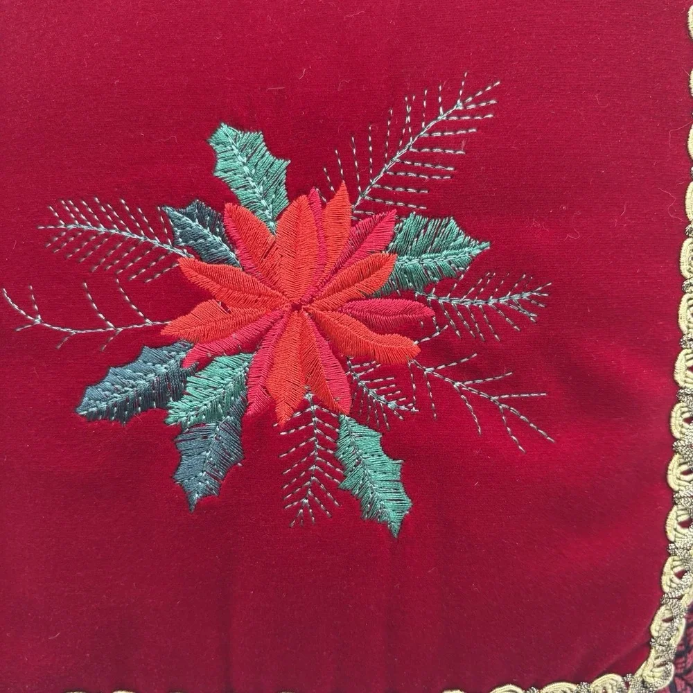 Vintage Bess Red Poinsettia Christmas Pillow 14x14 Inches NWT